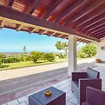 Hébergement de vacances Emeliarco *