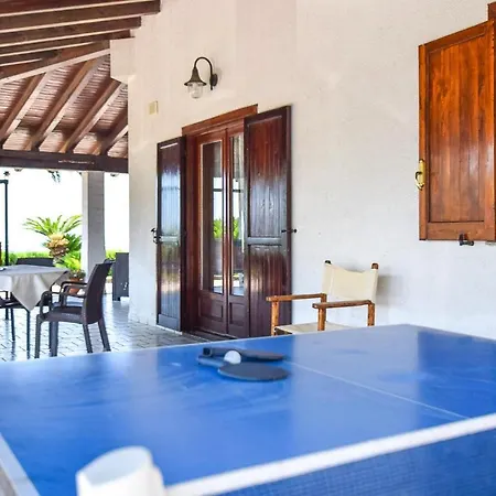 Emeliarco Holiday home *