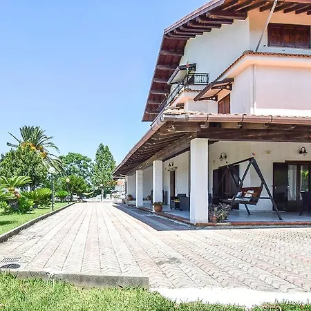 Holiday home Emeliarco *